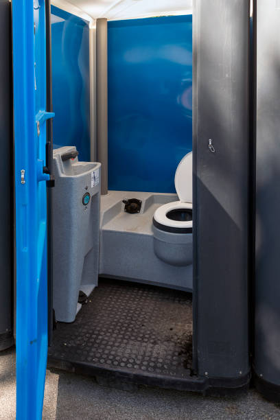 Portable Toilet Options We Offer in Buchanan, VA